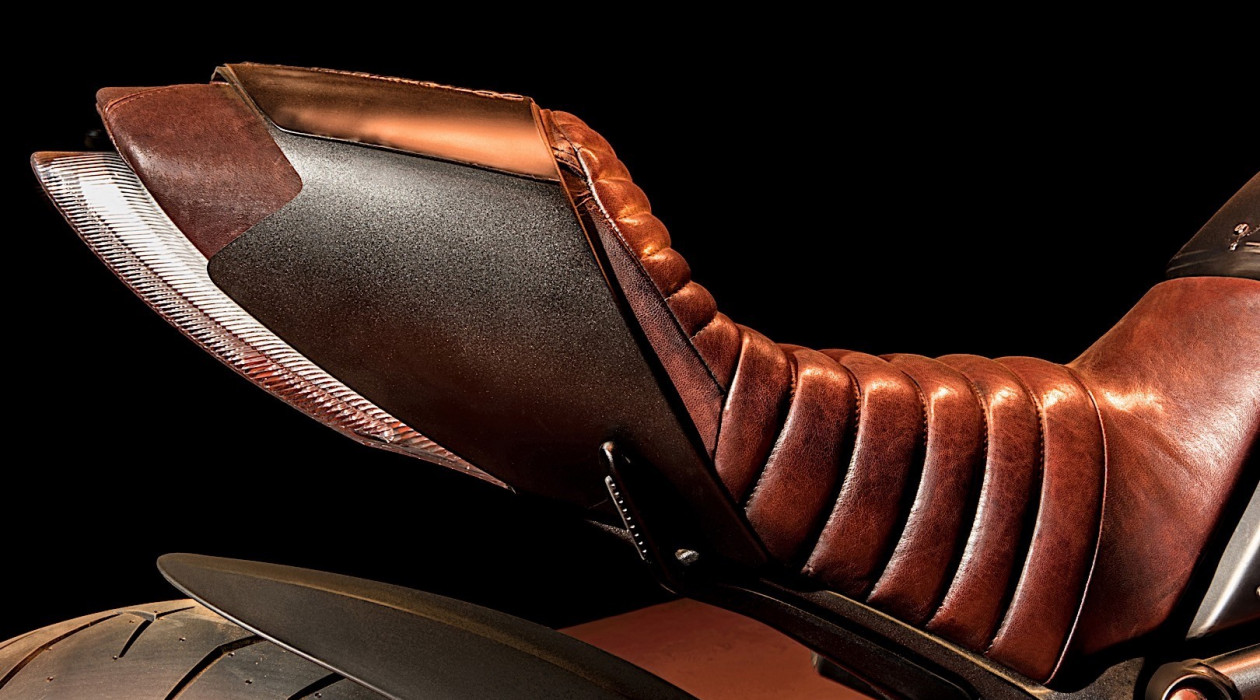 Таких Ducati Diavel лише 666 в Світі 4